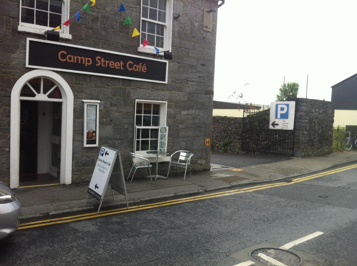 Room 2 Camp Street B&B & Self Catering Oughterard Eksteriør bilde